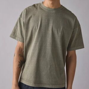 Urban Outfitters Standard Cloth Jump Shot Premium Heavyweight Cotton Tee - Olive